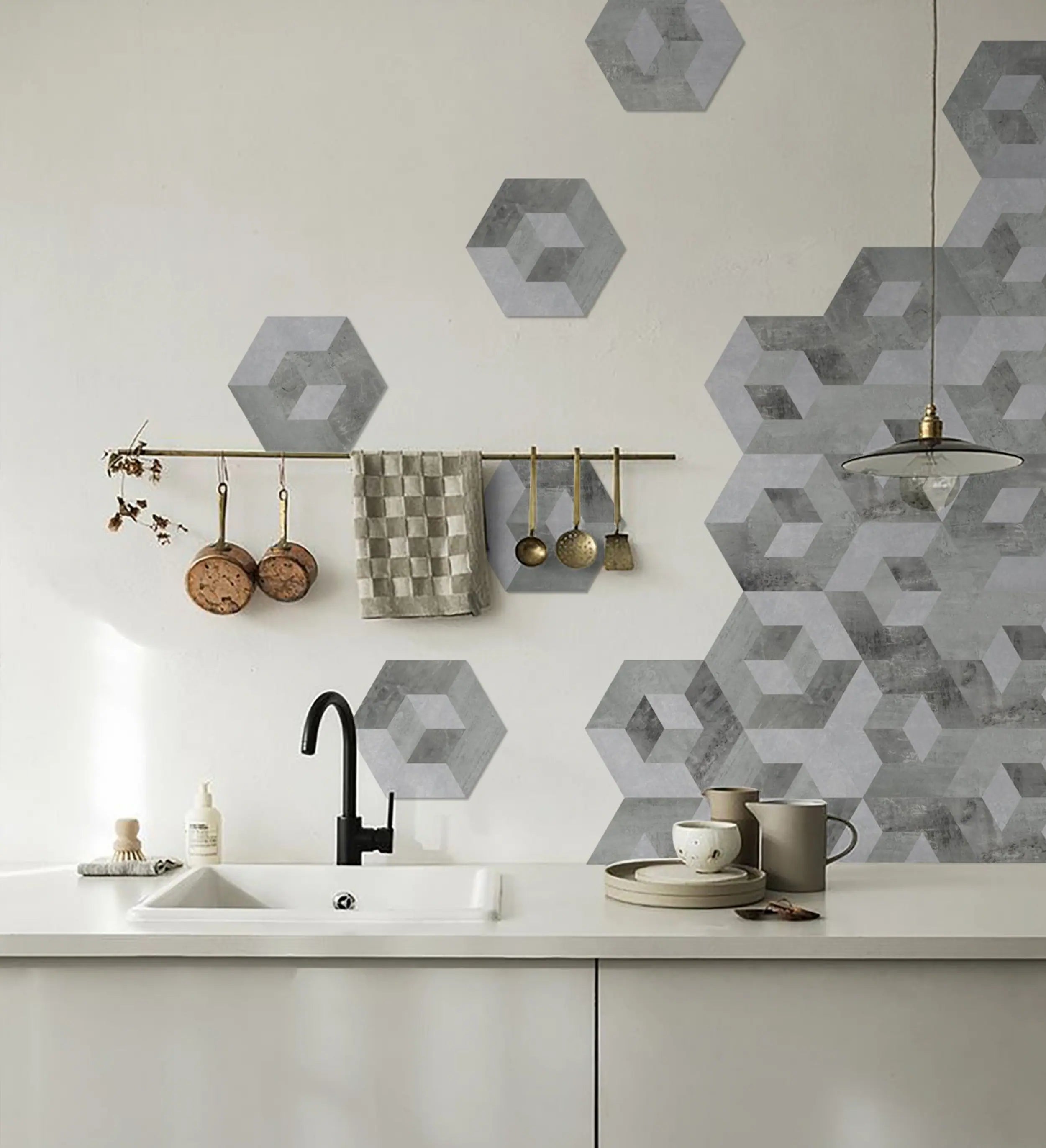 Azulejos hexagonales para salpicaderos Illusion Peel and Stick, Moon Cloud