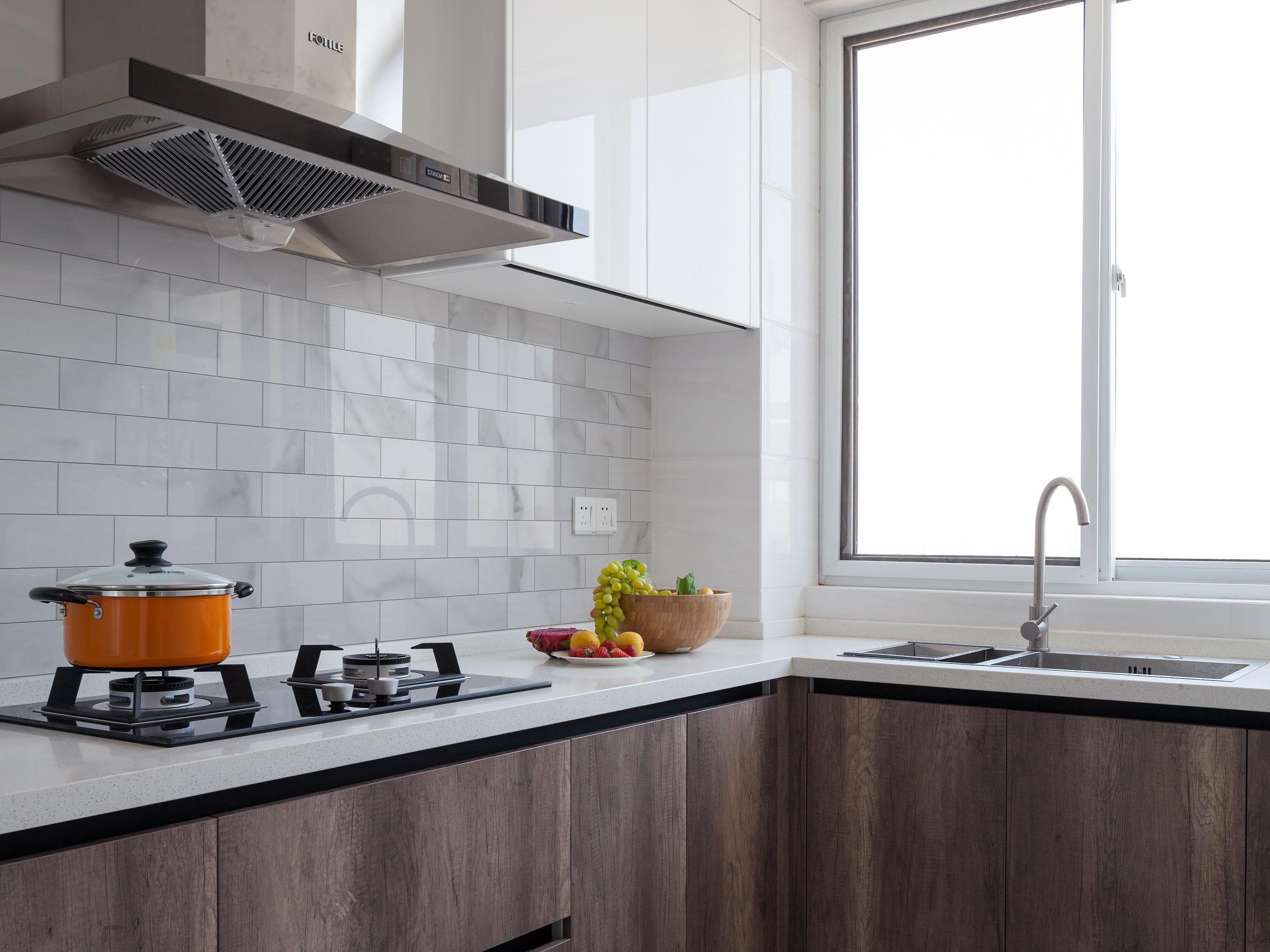 Carrara-White-Marble-Peel-and-Stick-Subway-tiles-in-kitchen